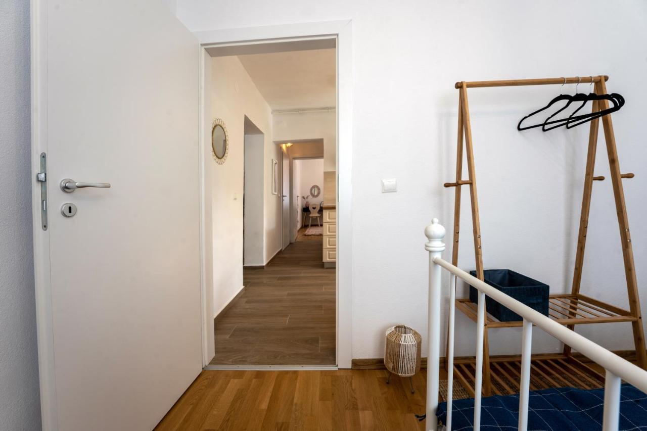 Daisy Apartment 11 Сігішоара Екстер'єр фото